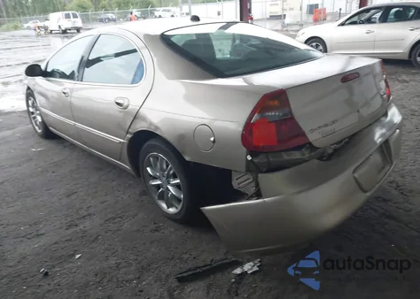 2004 Chrysler 300M z USA, uszkodzony, nr VIN 2C3HE66G64H685168